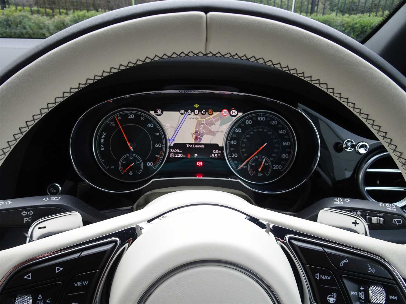 Bentley Used Car Bentayga Silver